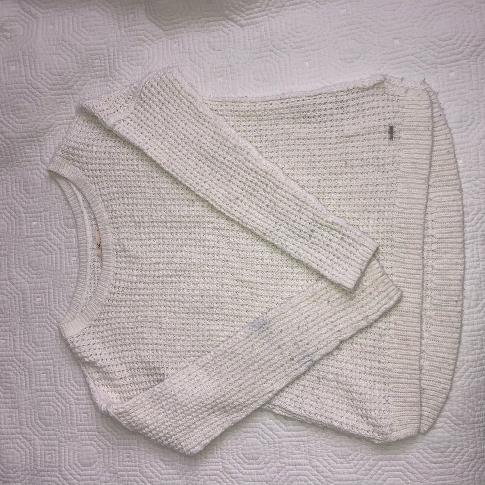 Hollister off-white sweater